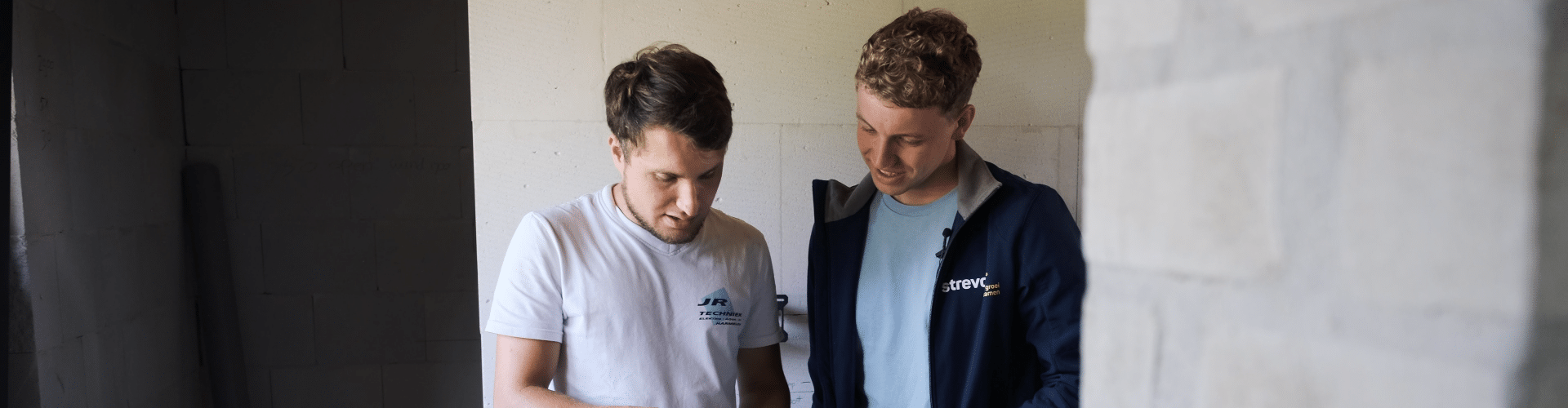 Lennart en Quinten in villa - Strevon